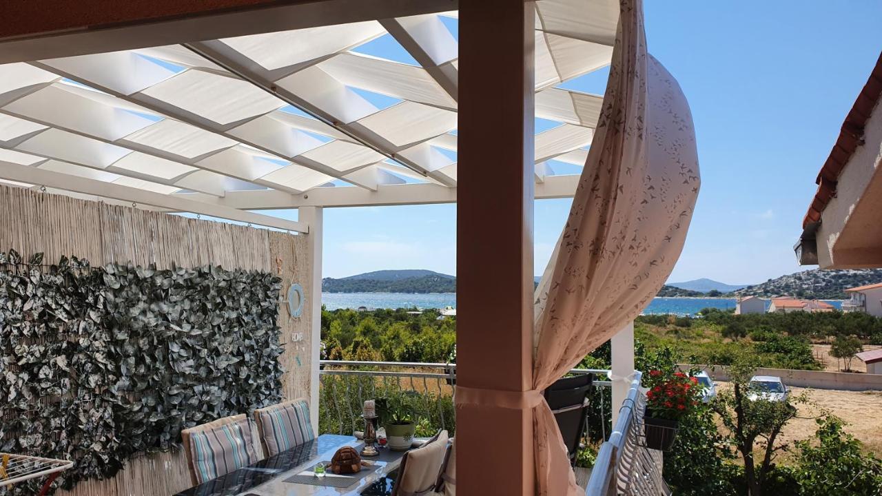 Apartmani Villa Lilliana Трибунь Экстерьер фото