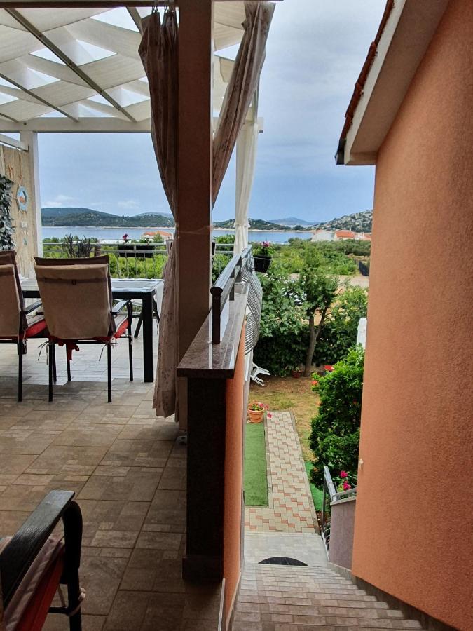 Apartmani Villa Lilliana Трибунь Экстерьер фото